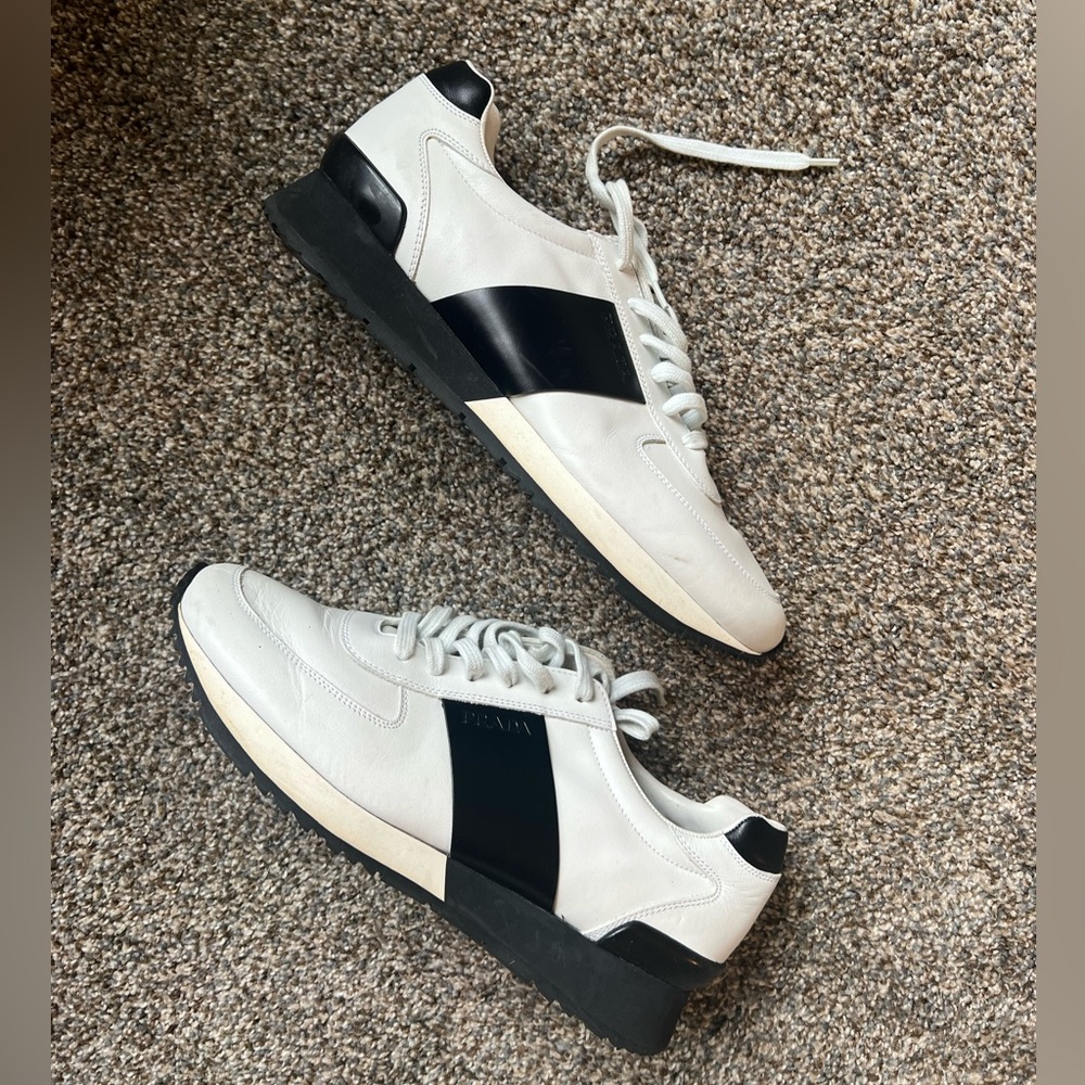Prada Mens 7.5 or women’s 9 White and Black Sneakers authentic